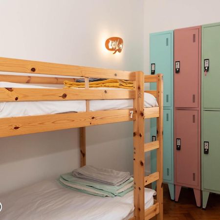 The Shed Surf Lodge Costa da Caparica Bagian luar foto