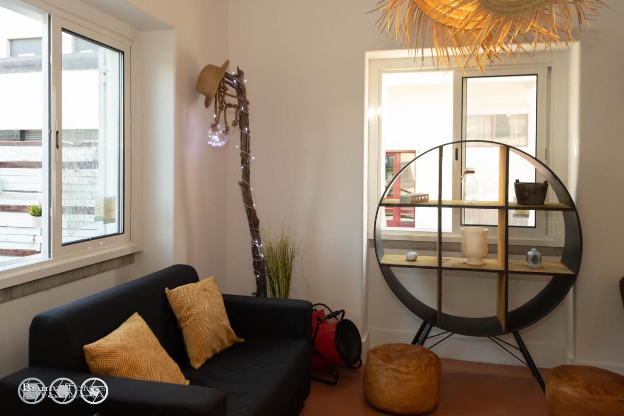 The Shed Surf Lodge Costa da Caparica Bagian luar foto